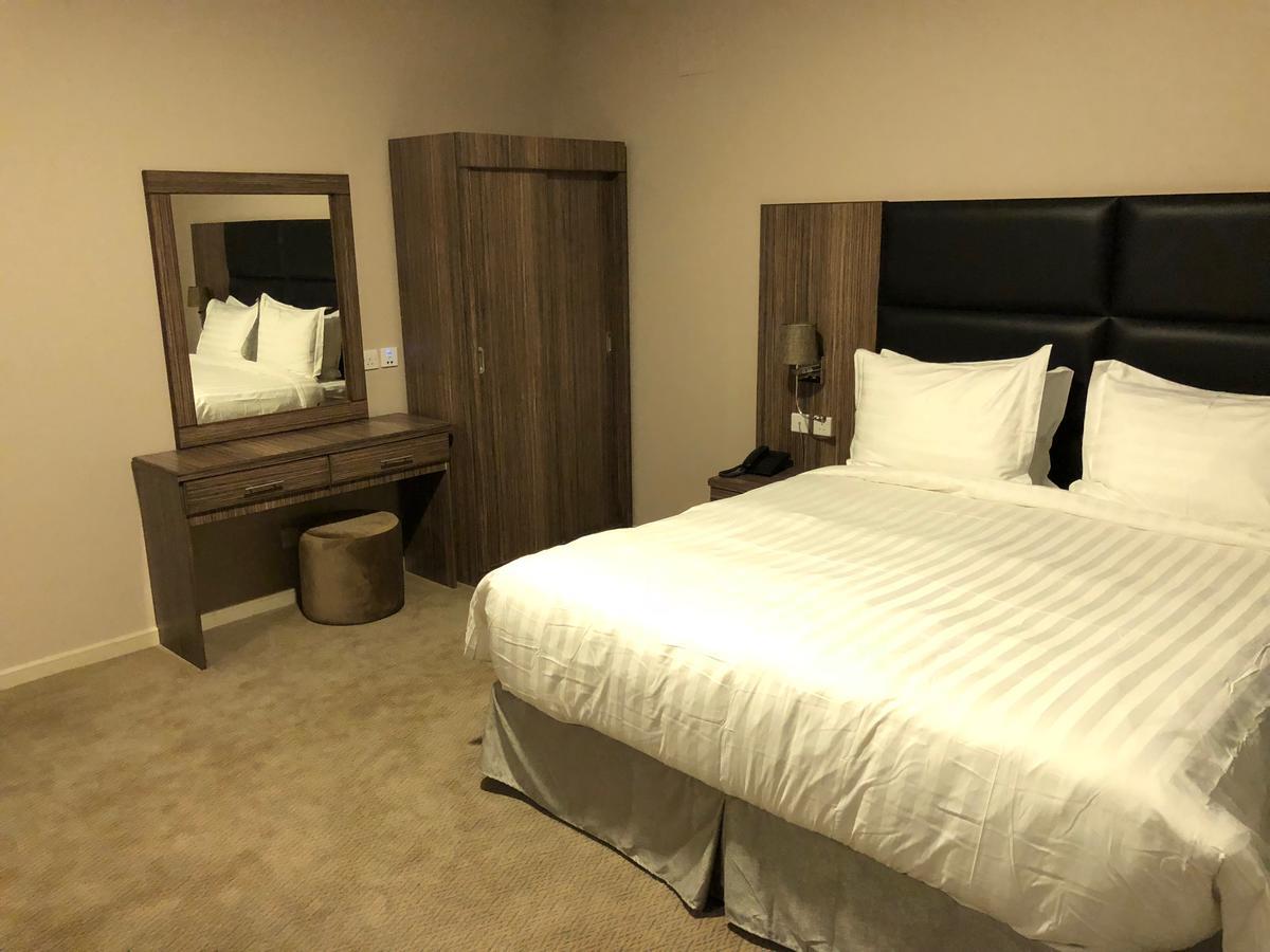 Loren Suites Jiddah Esterno foto